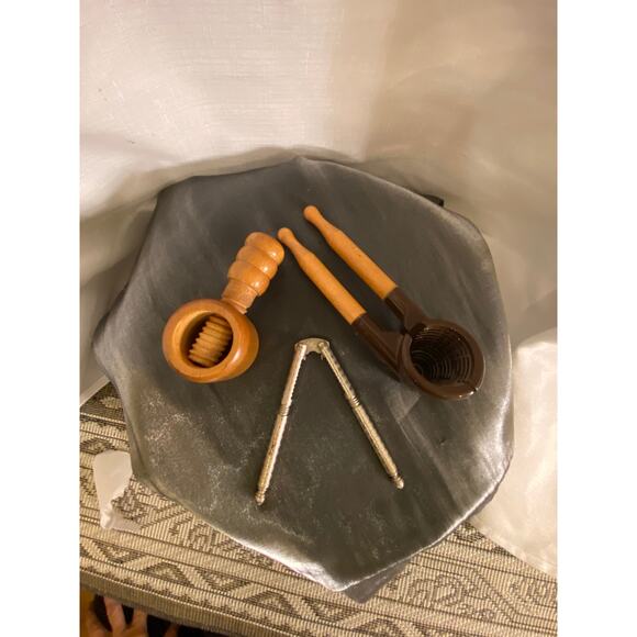 Set of 3 Vintage Nut Cracker Tools  All Different, vice, screw and classic VGUC - Picture 1 of 16